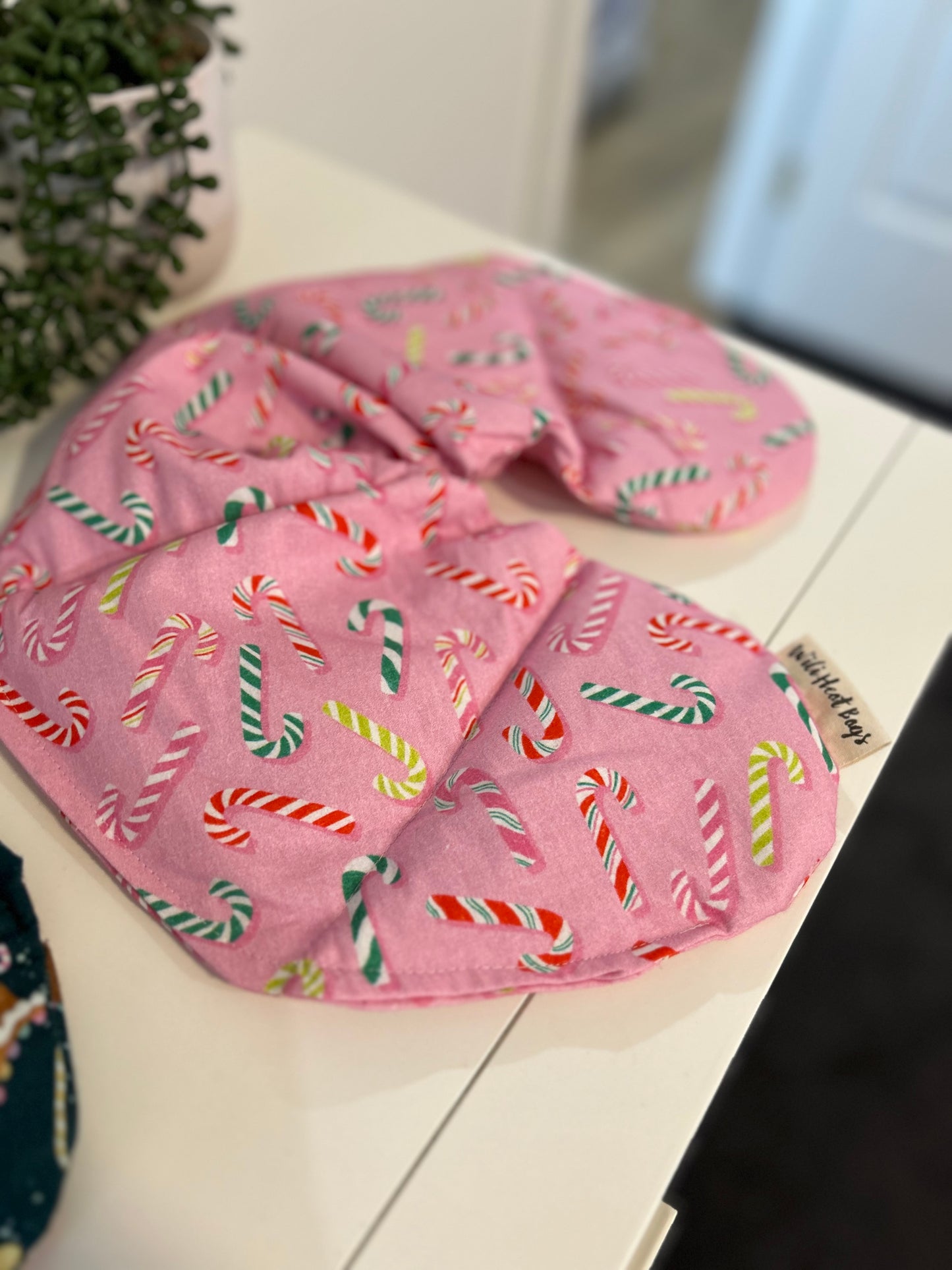 Neck Wrap Heat Bag - Candy Canes - Wili Heat Bags