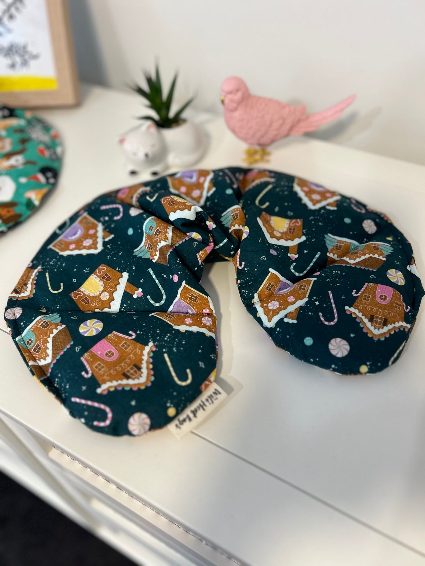 Neck Wrap Heat Bag - Gingerbread House - Wili Heat Bags